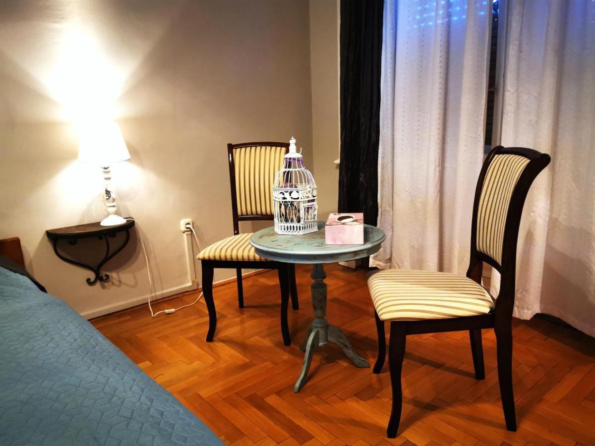 Belvarosi Vintage Apartman A Setaloutcan Miskolc Exterior foto