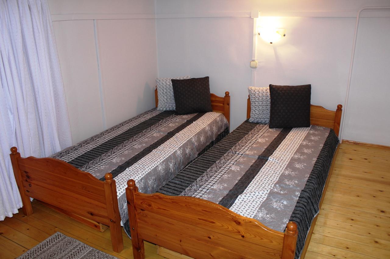 Belvarosi Vintage Apartman A Setaloutcan Miskolc Exterior foto